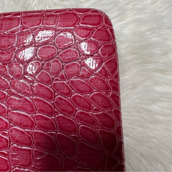 Clutch Wallet Faux Embossed Crocodile Print Pink - Picture 3 of 16